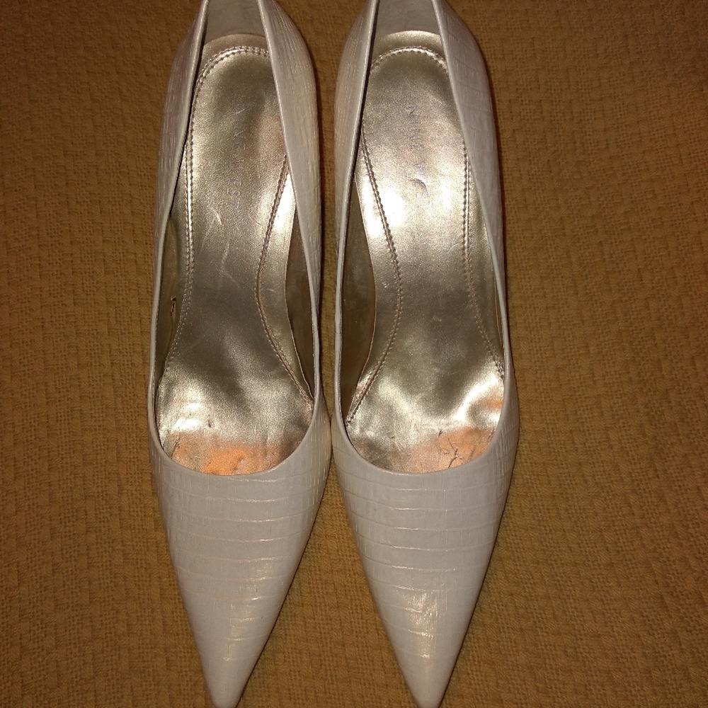 2in Croco Embossed, Pointed Toe, Leather Pumps